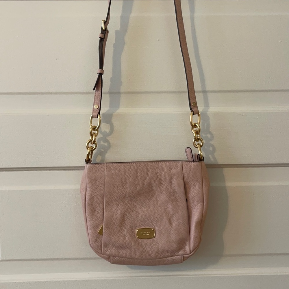 Michel kors light pink purse